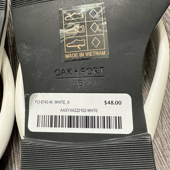 Oak + Fort Sandal - Picture 2 of 2